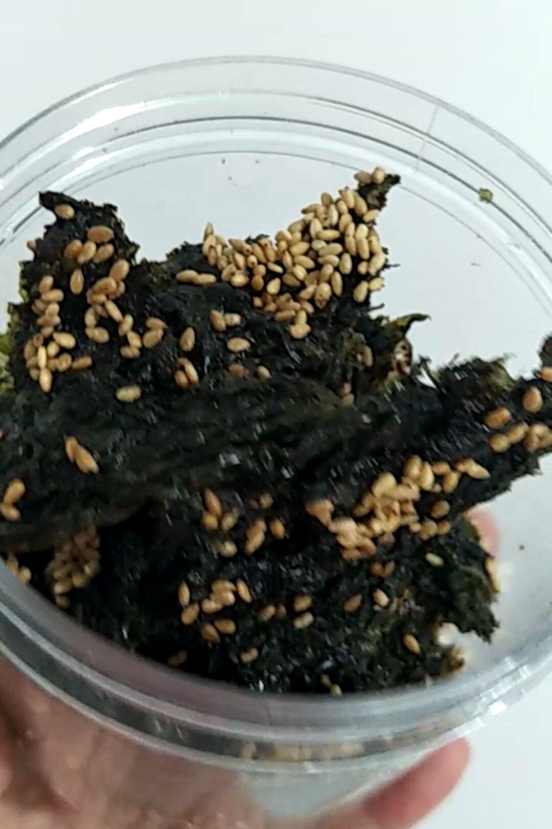 拌饭芝麻海苔