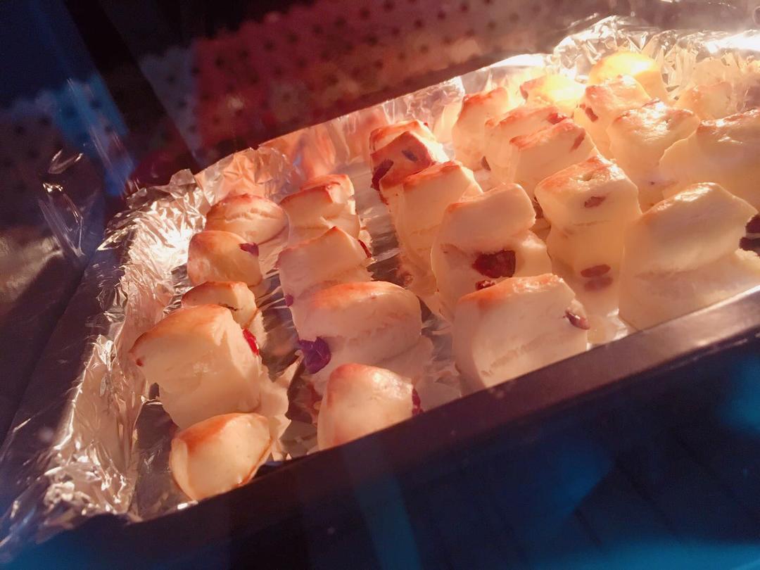 蔓越莓司康——轻松烘焙美味英式点心