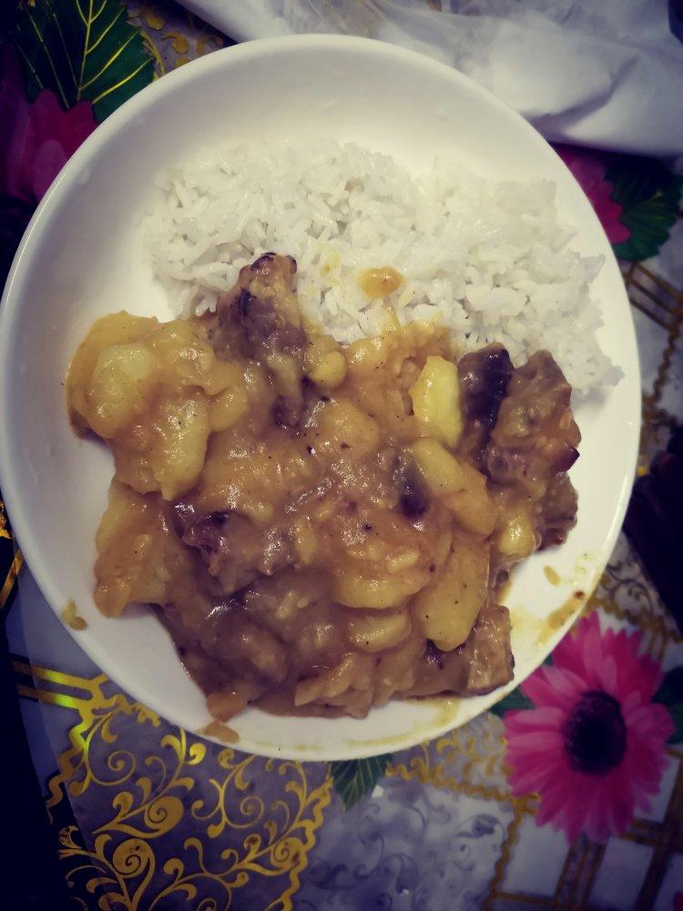 排骨咖喱饭