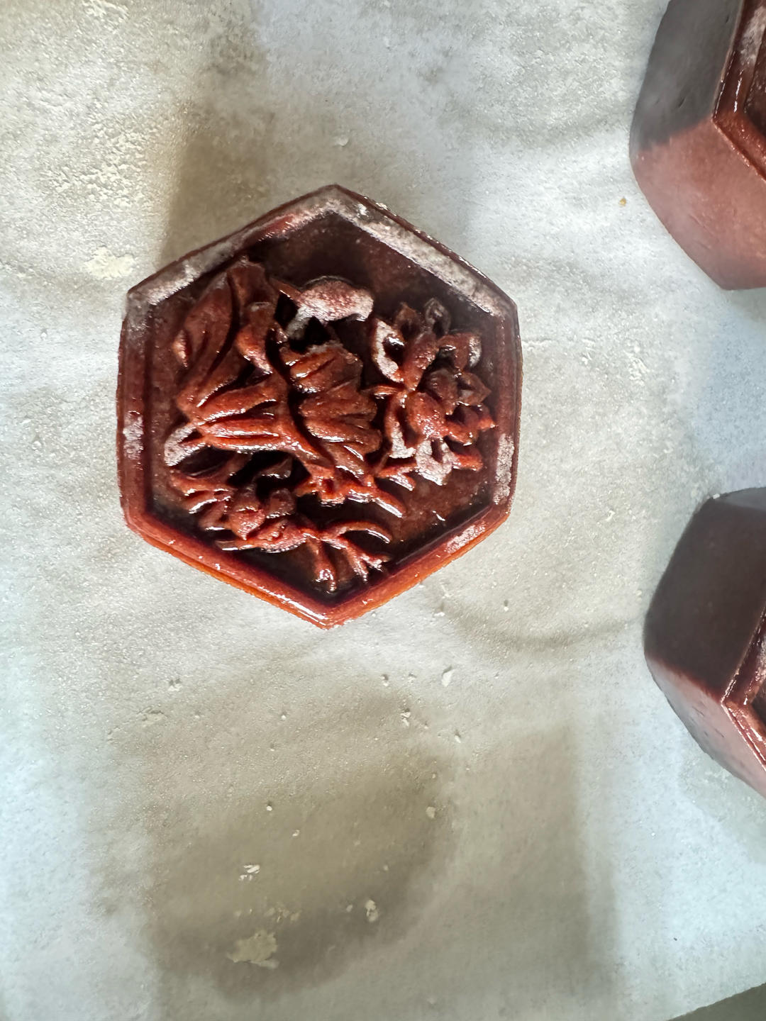 网红黑金广式蛋黄月饼