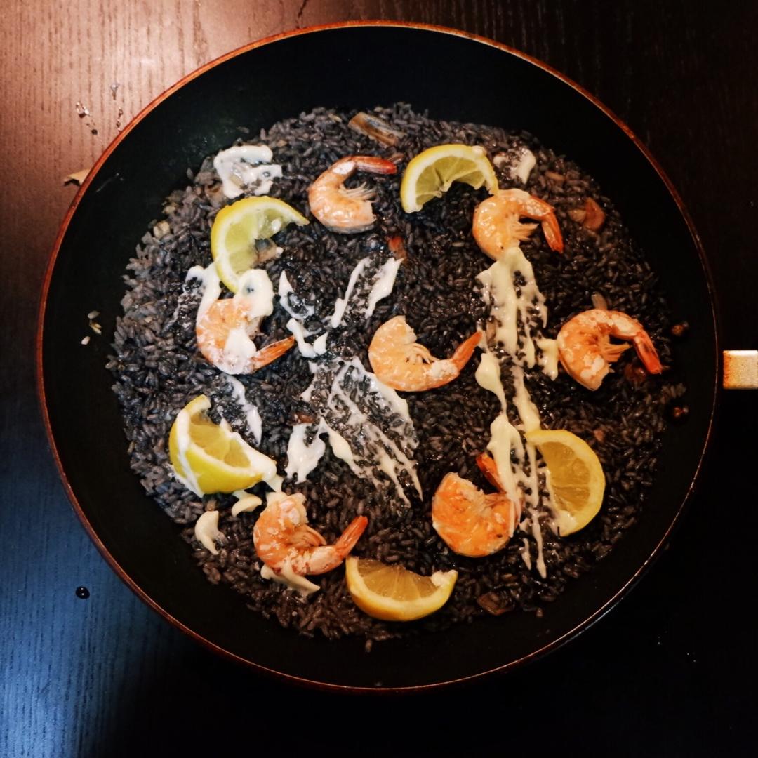 墨汁海鲜饭 Arroz Negro