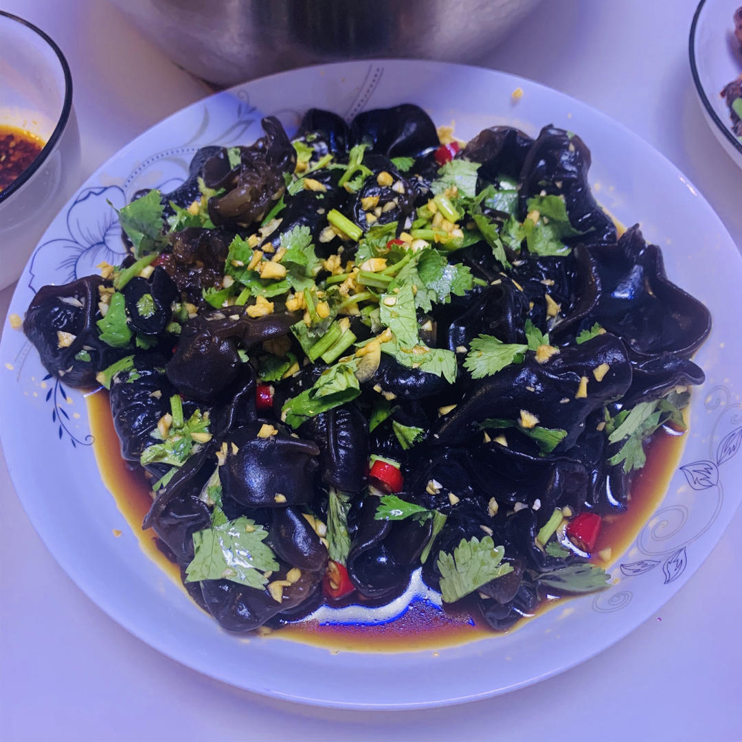 【凉拌木耳】按照我的做法，比饭店还好吃！调味汁是关键~好吃到停不下来