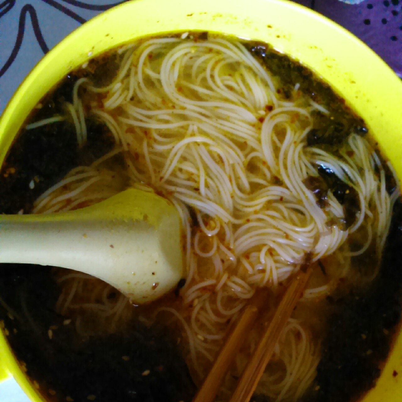 超级无敌美味懒人酸汤麻辣面（十分钟搞定色香味俱全）