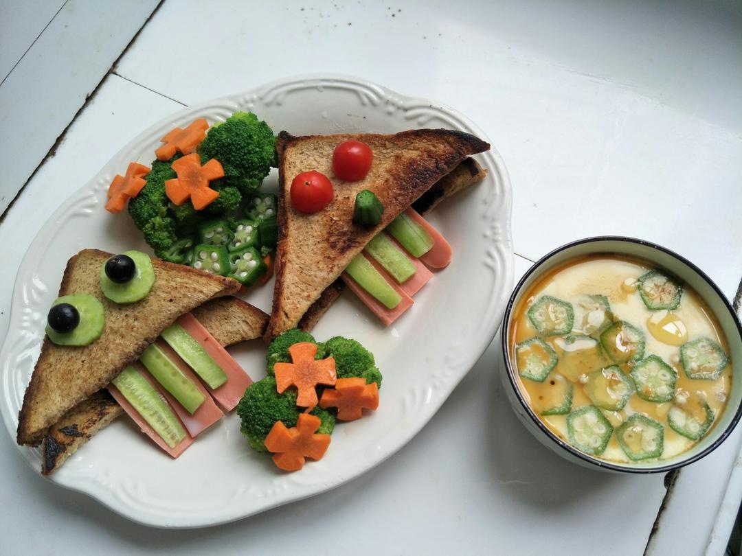 会吐舌头的大牙怪三明治