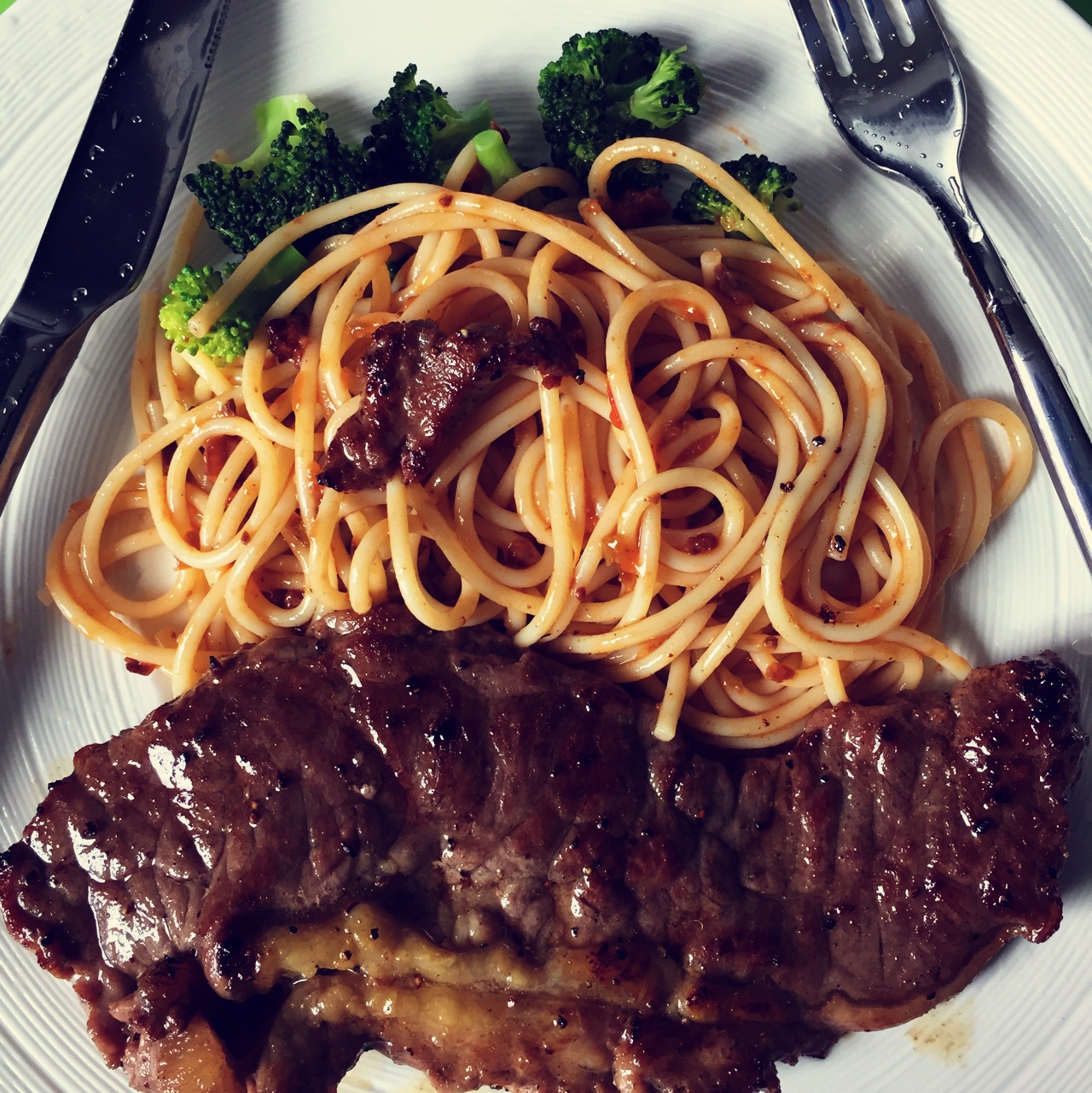 也行做的黑椒牛排(配土豆/鸡蛋,意面/蔬菜)