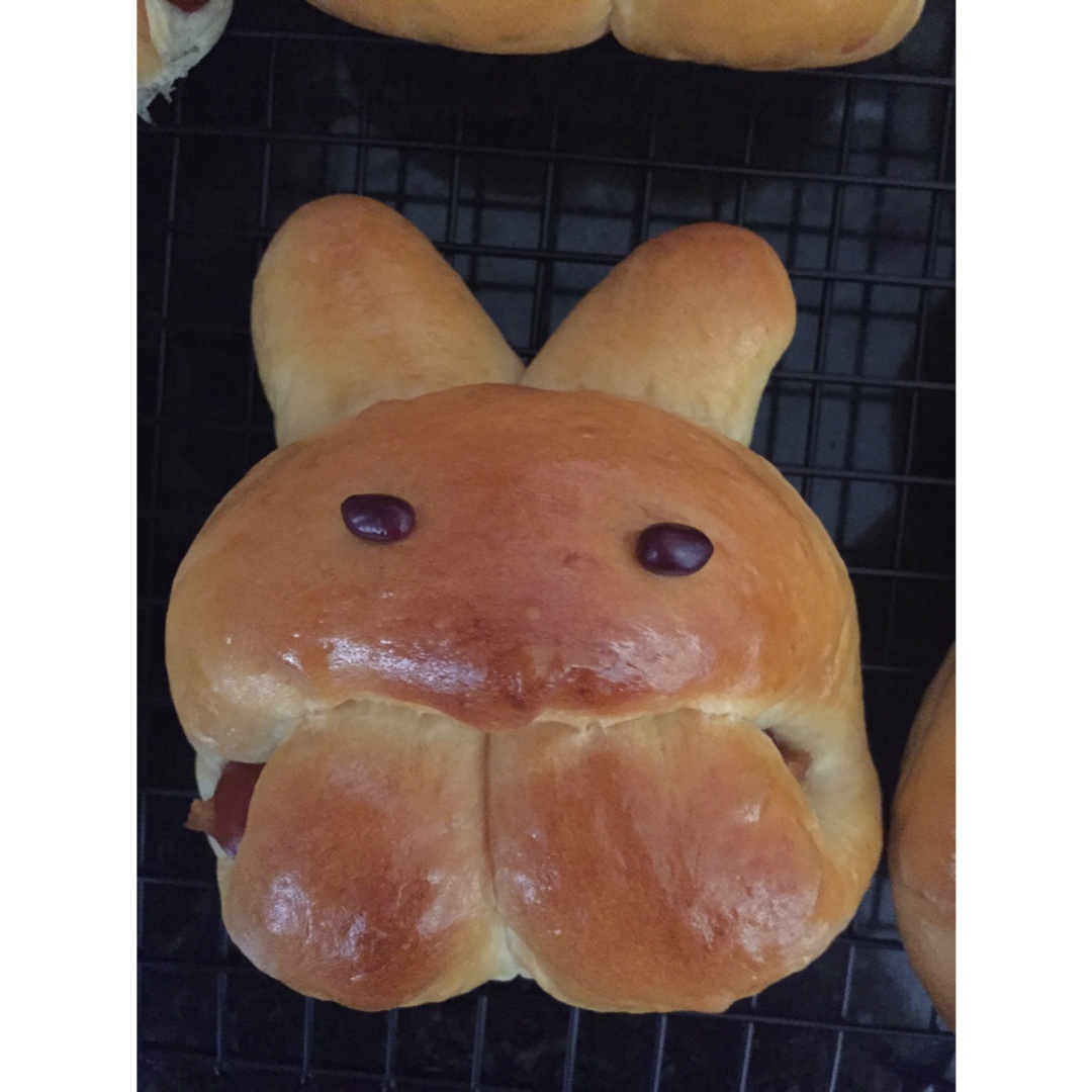 小兔子香肠包