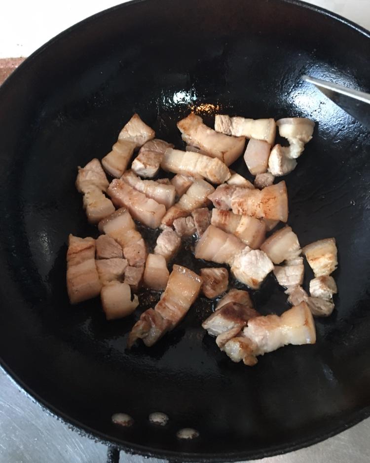 厨师长教你：“红烧肉”的家常做法，肉香四溢肥而不腻