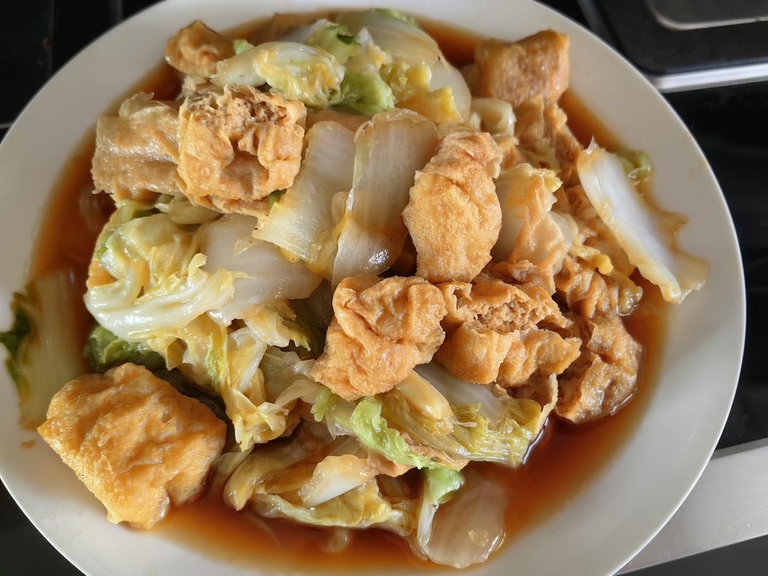 好吃到连汤汁都不剩的白菜焖豆泡，给肉都不换