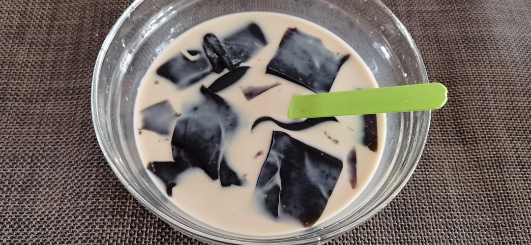 香浓奶茶（附赠爆米花简易做法）