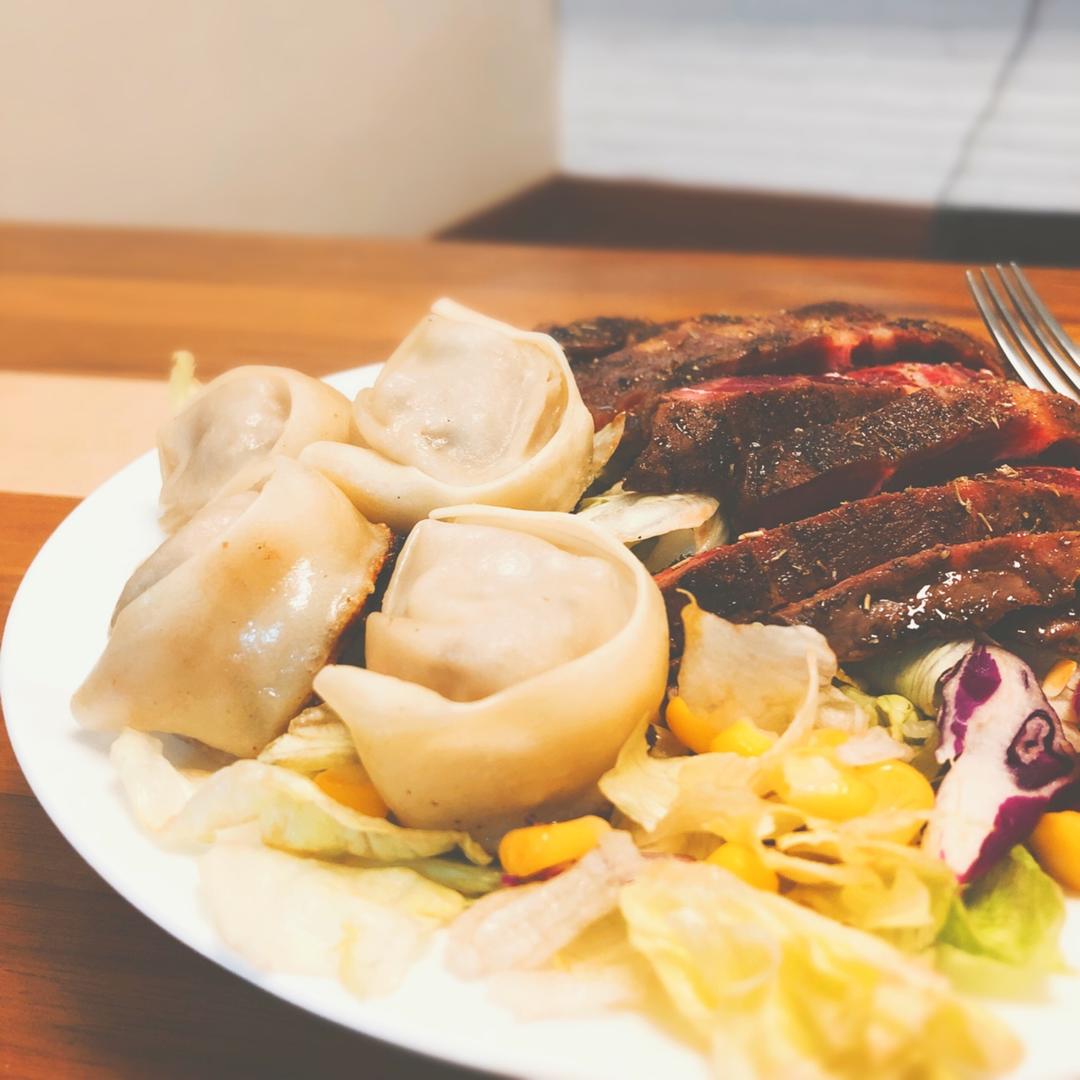 黑椒牛排（配土豆/鸡蛋，意面/蔬菜）