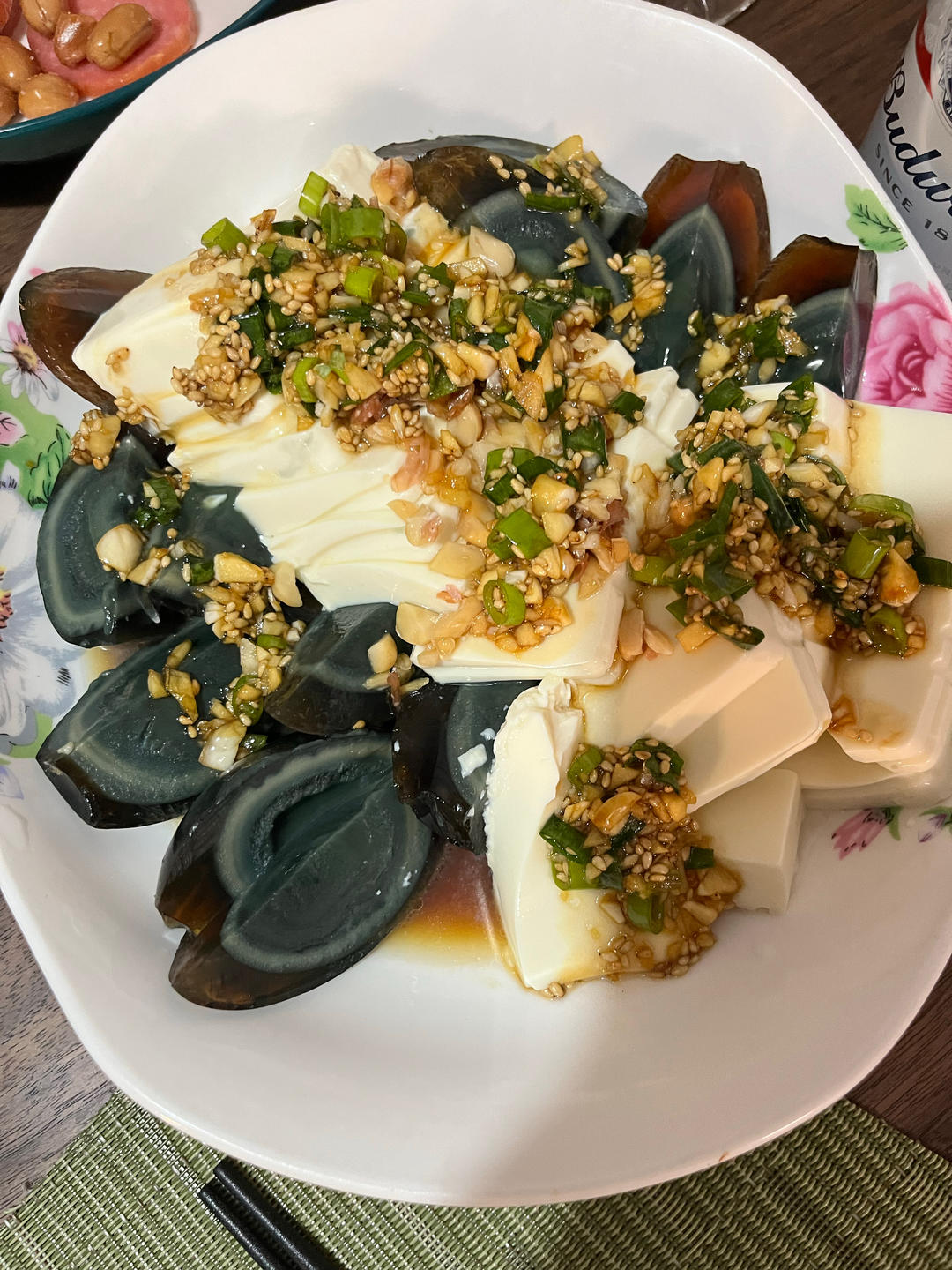 皮蛋拌豆腐