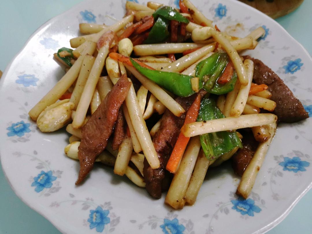 花生芽炒肉丝