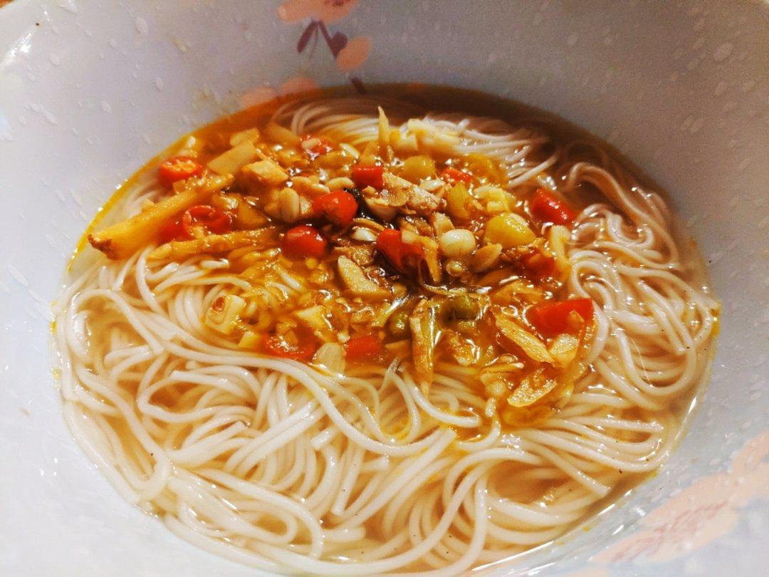 麻辣小面/酸辣面