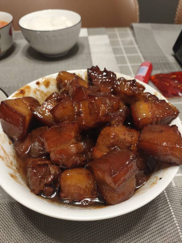 私房红烧肉 垂涎三尺软糯无比
