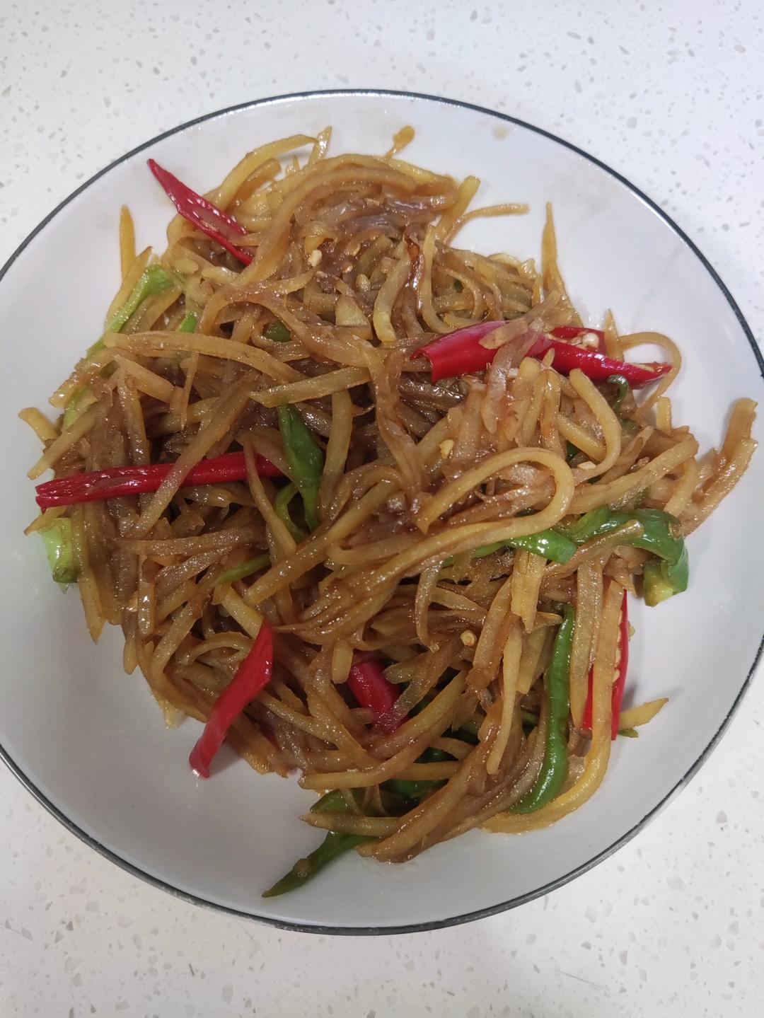 酸辣土豆丝的家常做法 超级下饭