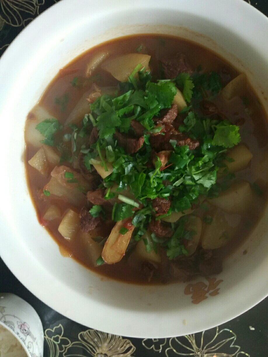 萝卜烧牛腩