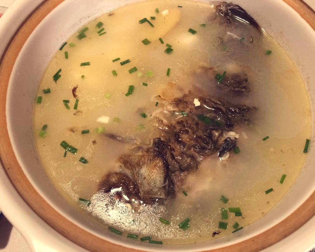 【鲫鱼豆腐汤】