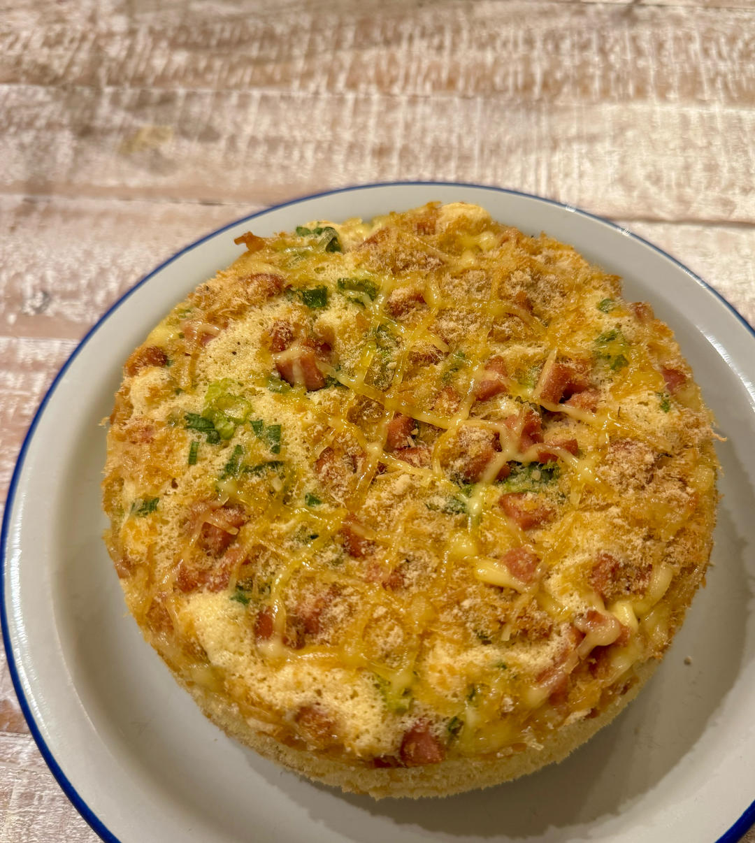 爆浆葱花火腿肉松蛋糕