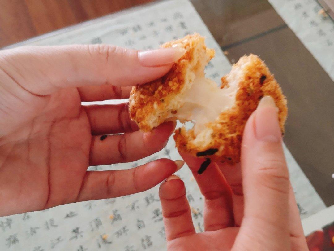 拉丝肉松小贝