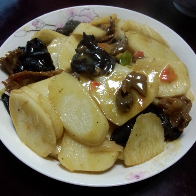 肉片山药炒木耳