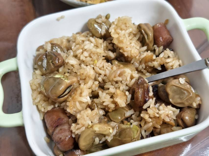 蚕豆焖饭（电饭煲简便版）