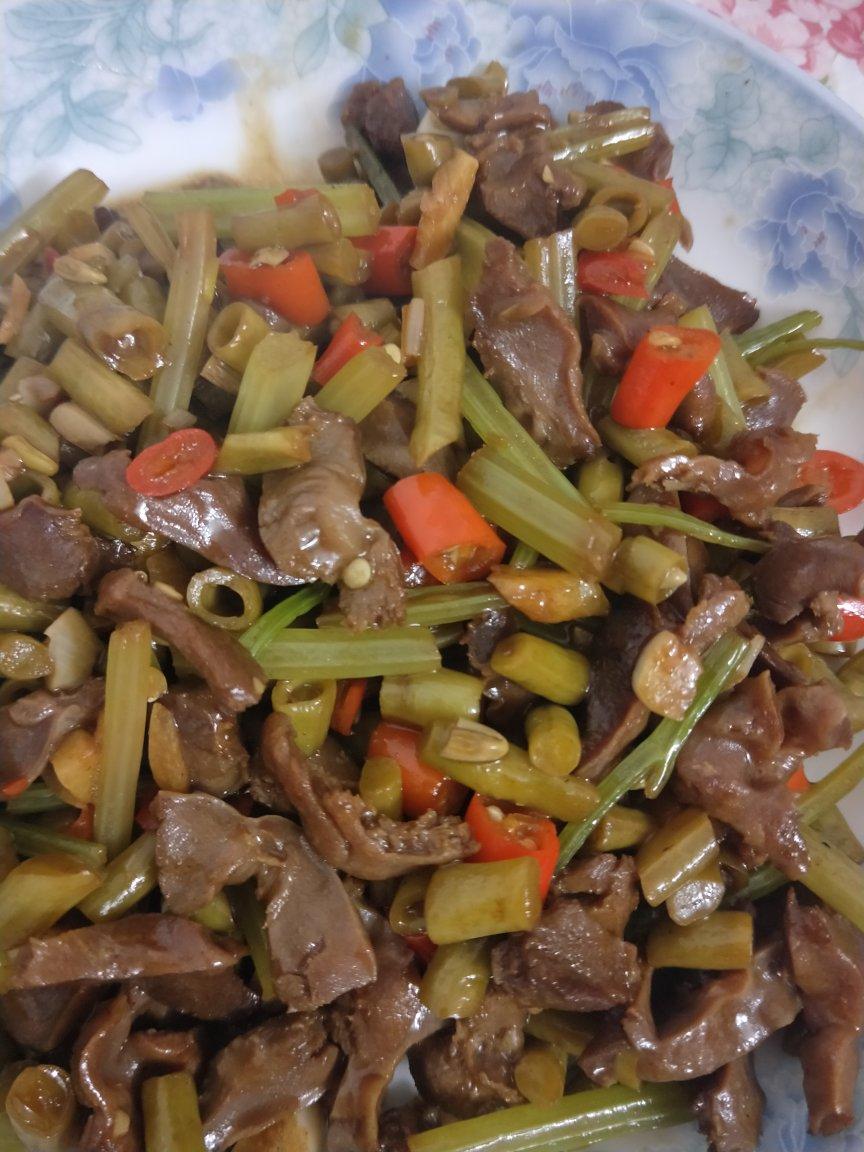 酸辣鸡杂