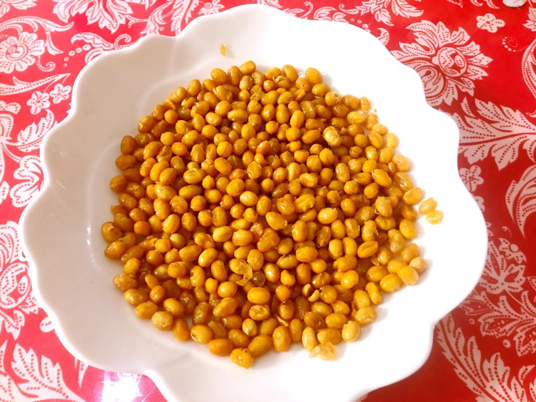 酥黄豆