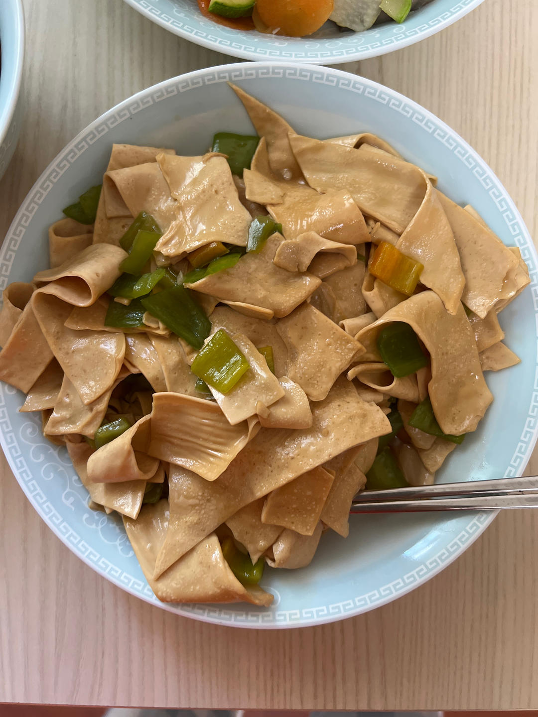尖椒油豆皮