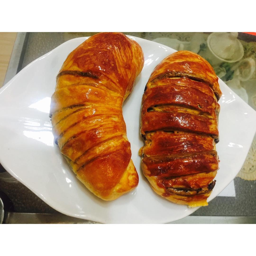 红豆沙面包卷——好吃得不得了#皮黑森林#