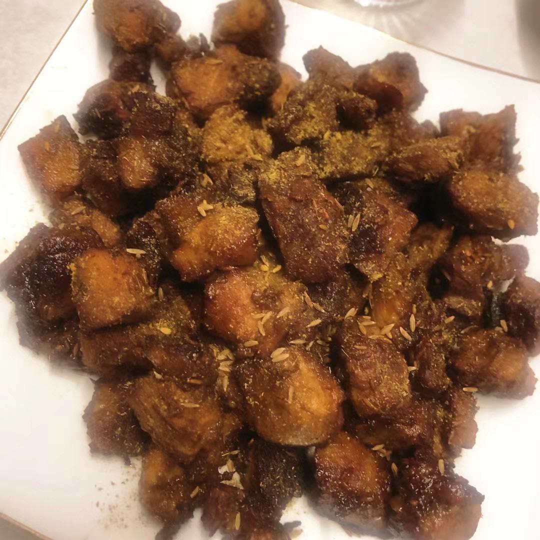 香蒜孜然猪肉(有点肉串口感哦)