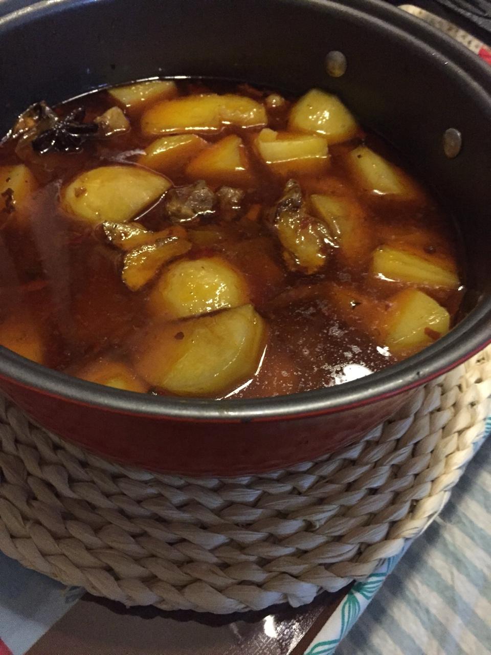 川味土豆烧排骨