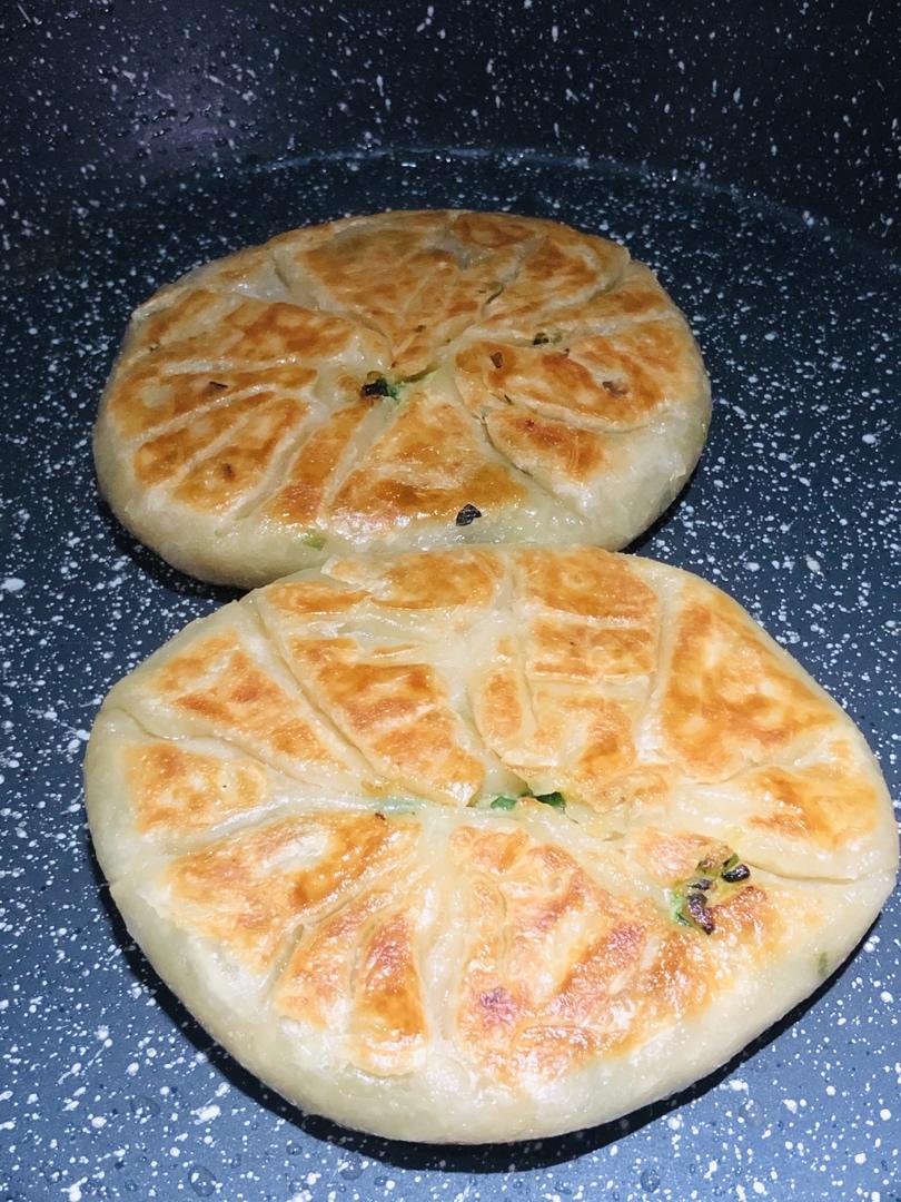 皮薄馅大～韭菜鸡蛋饼
