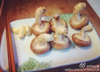 蒜香煎香菇的做法