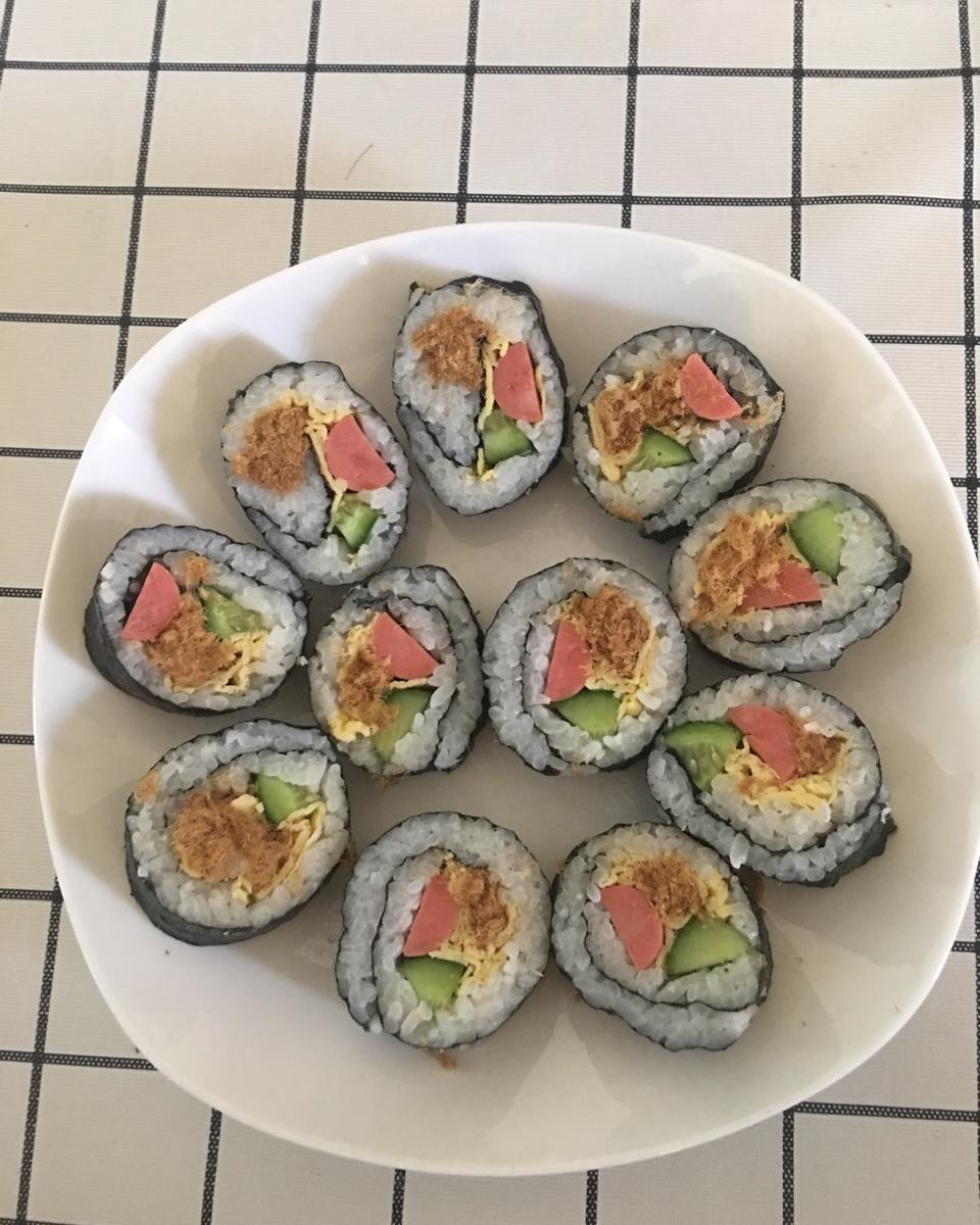 紫菜卷寿司