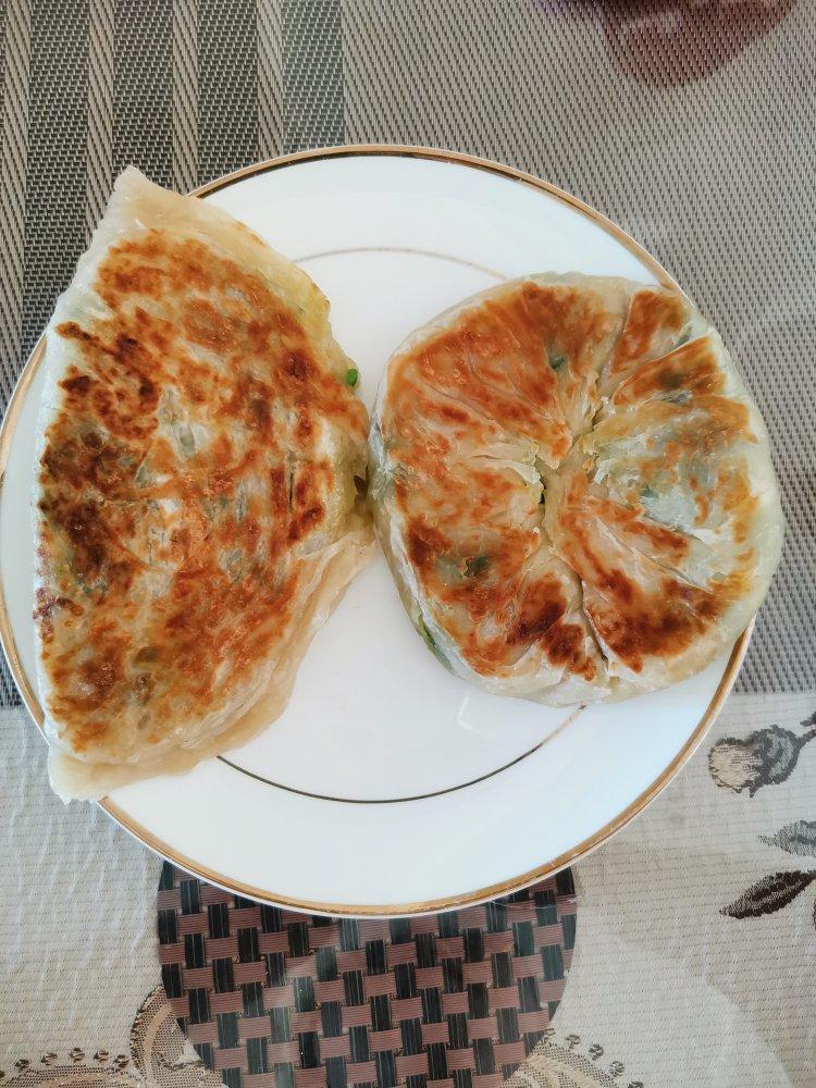 手抓饼韭菜盒子