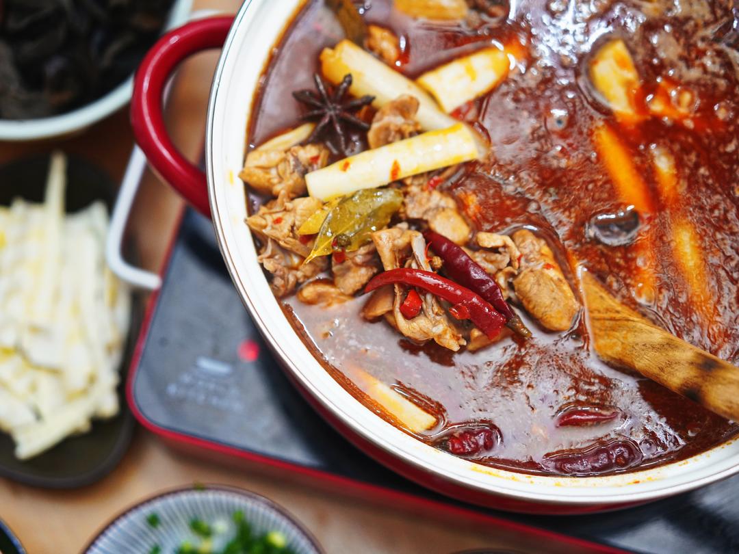 《肉食火锅》不燥热不油腻老成都火锅兔（不用火锅底料）的做法