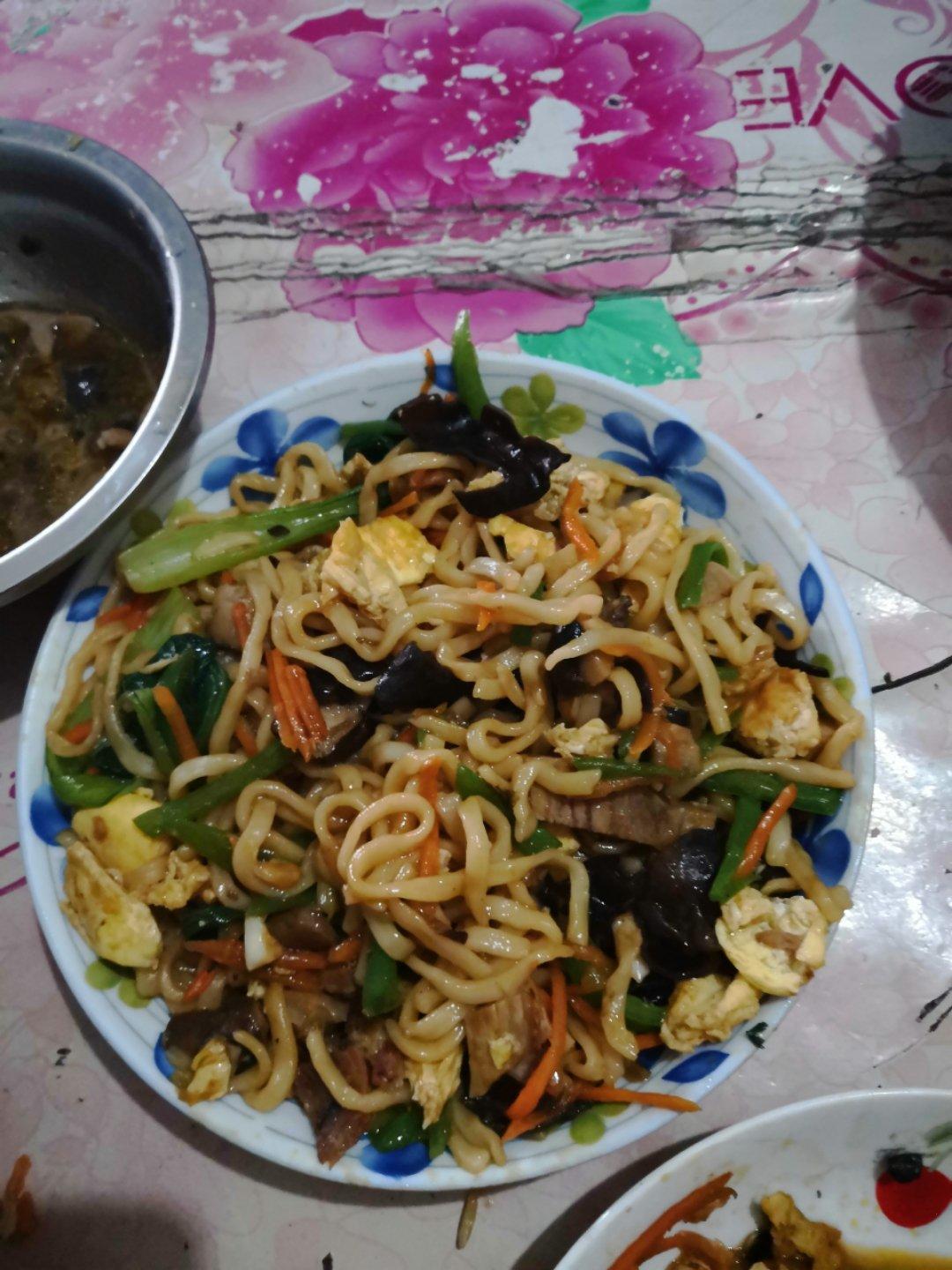 🍜最简单最好吃的家常炒面