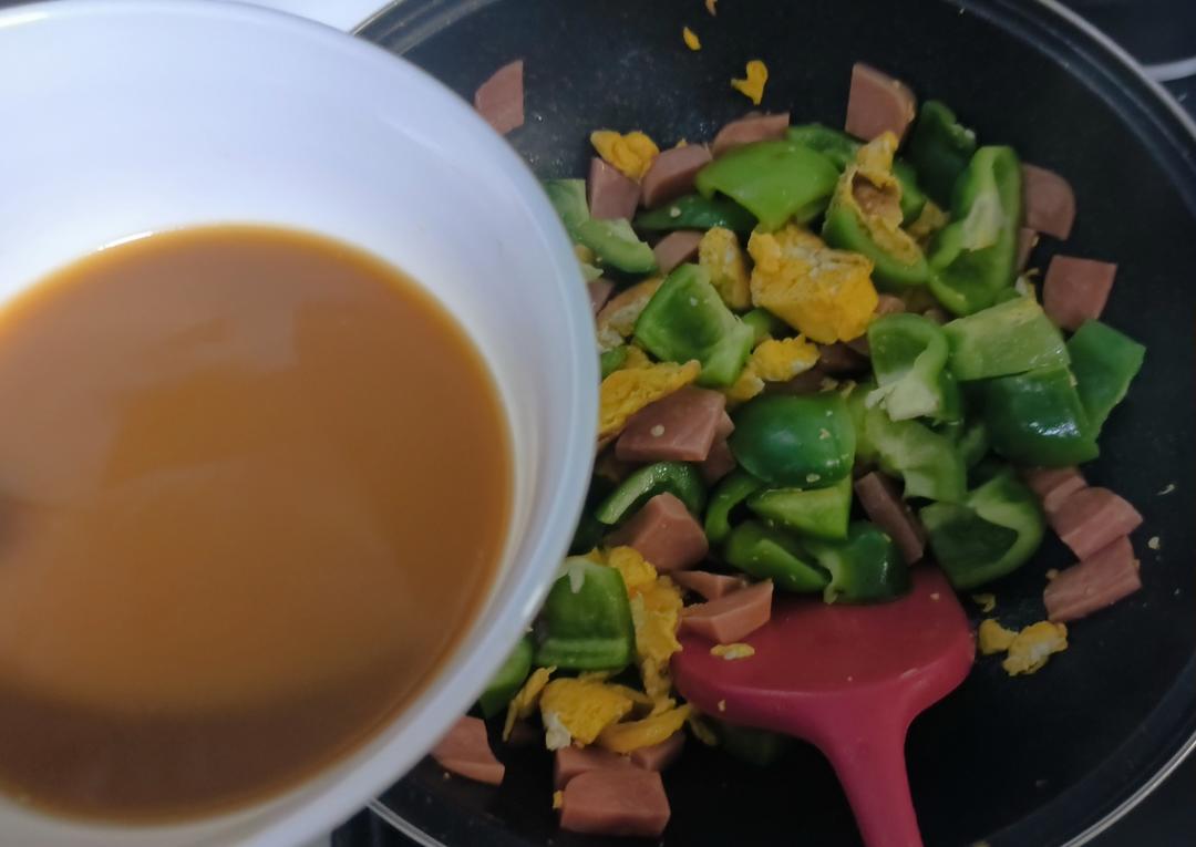 香肠炒鸡蛋