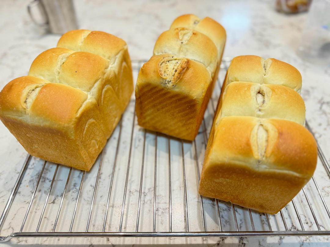 奶香浓郁的奶酪吐司