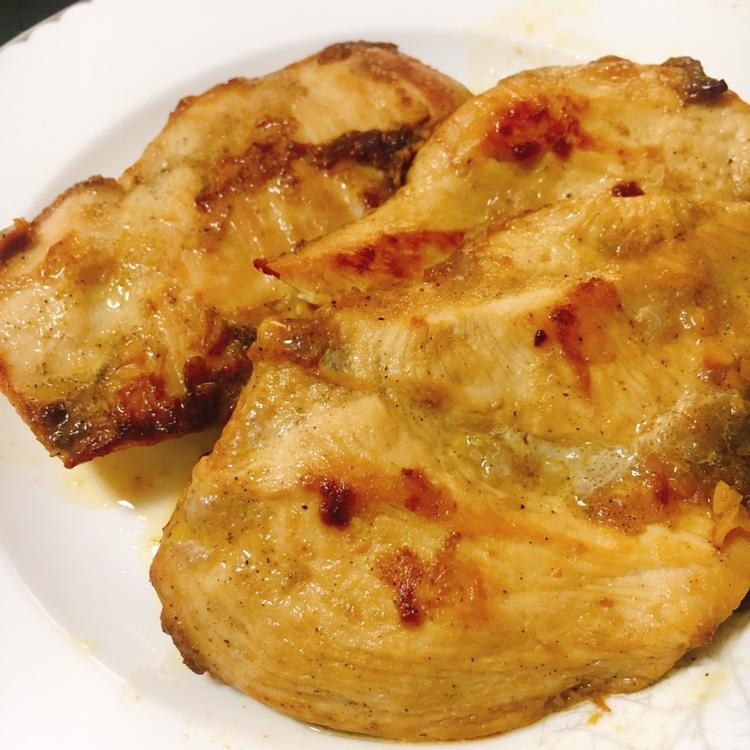 低脂超滑嫩的香煎鸡胸肉
