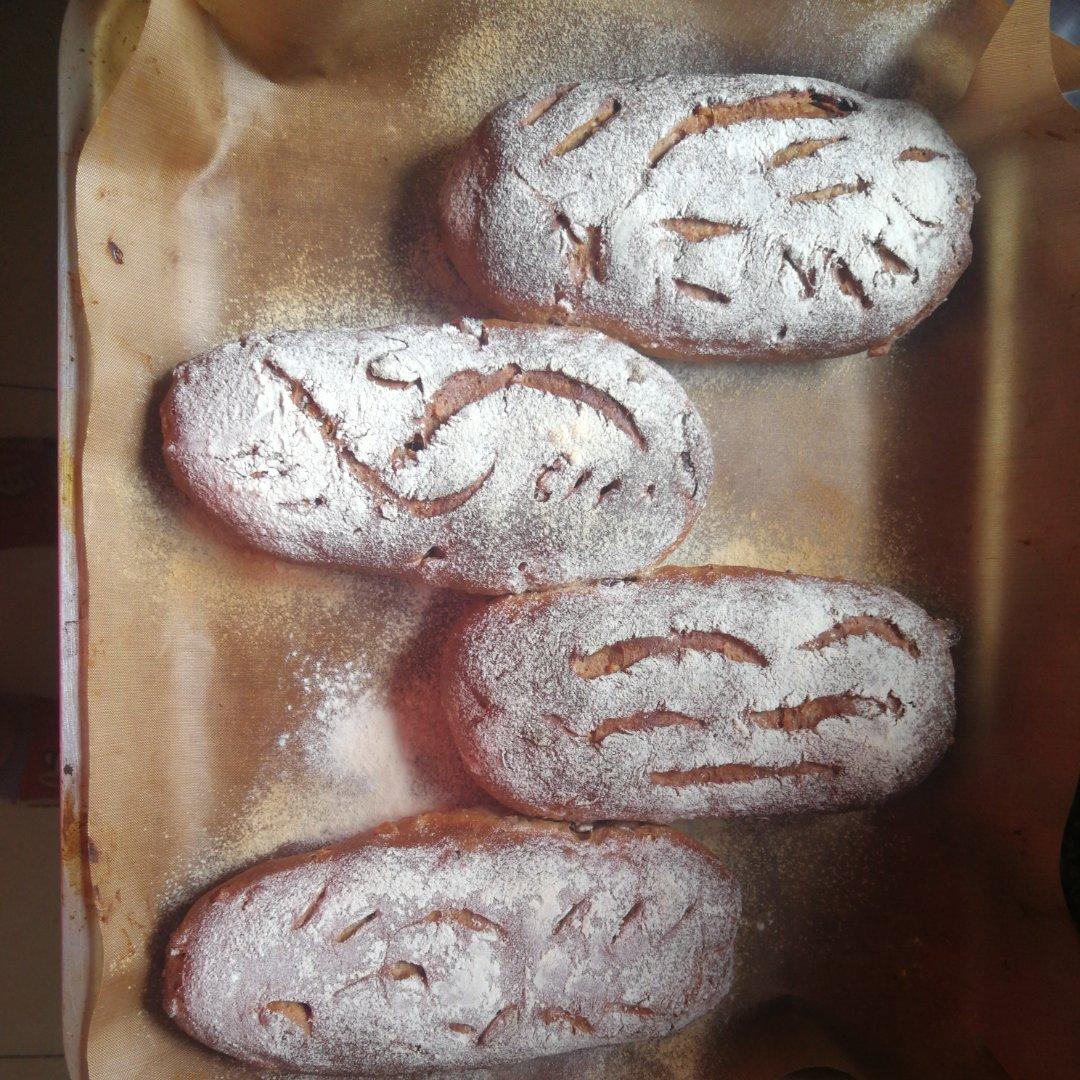 全麦核桃红枣软欧