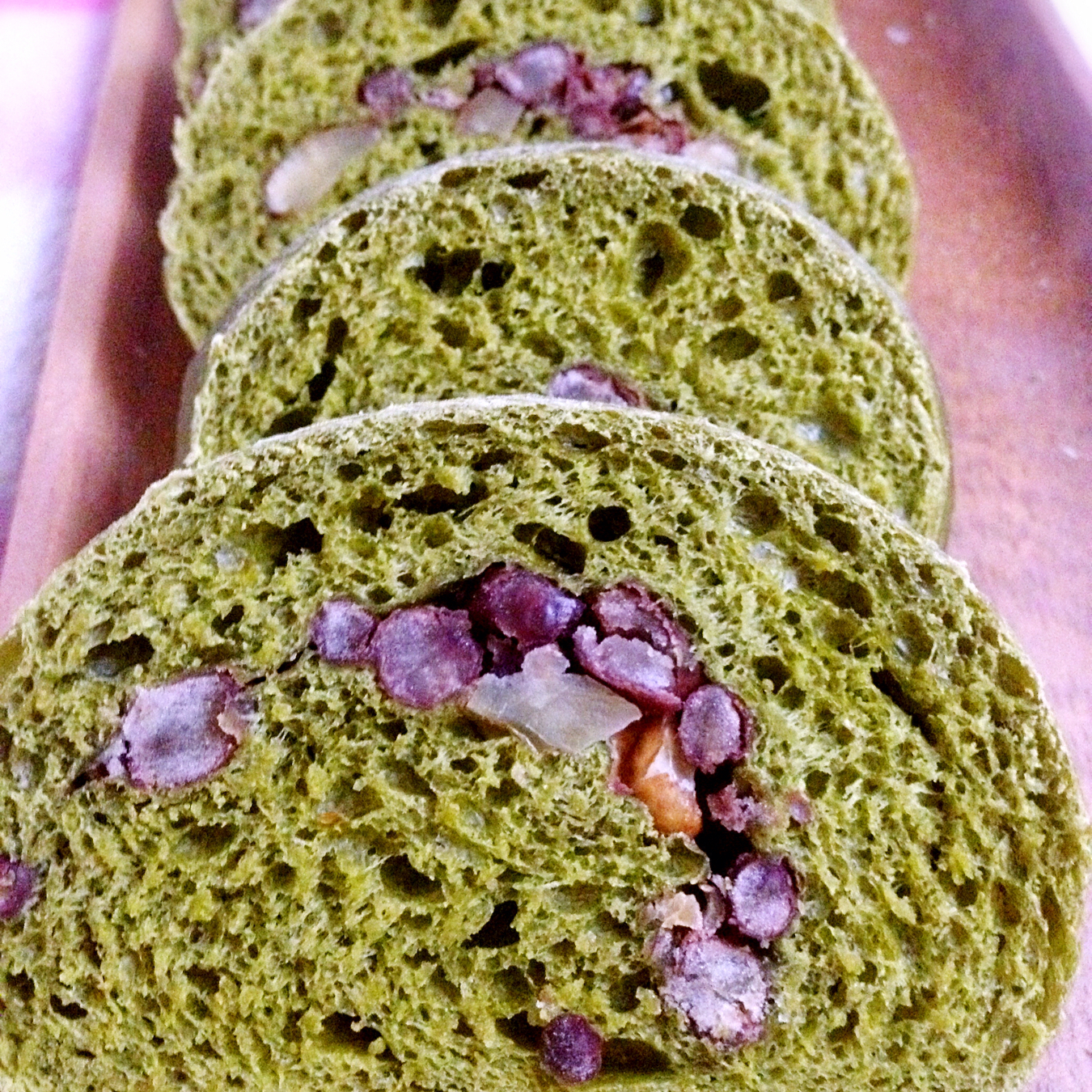 天然酵种麻薯夹心抹茶软欧~红豆肉松味