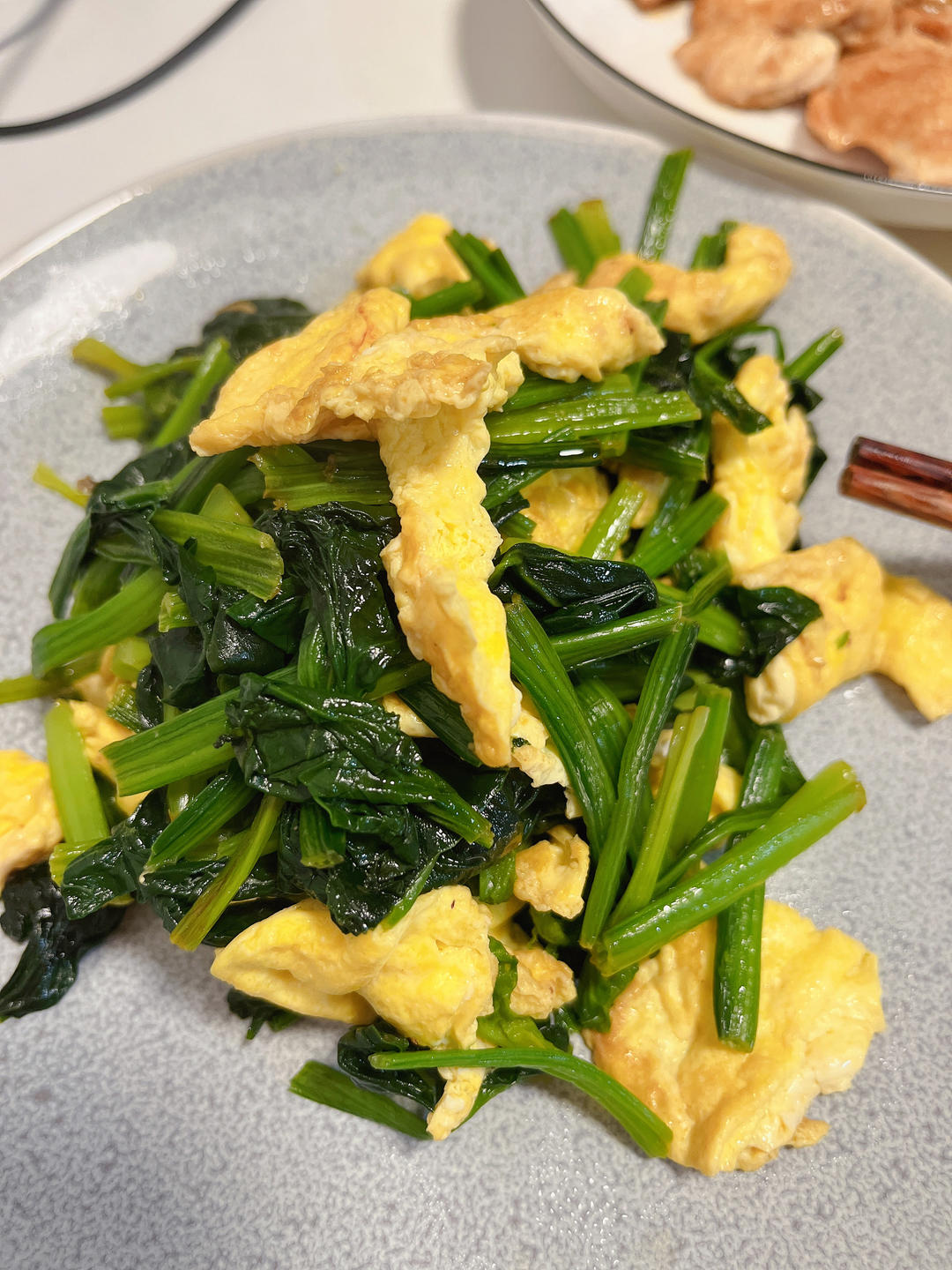 可缓解用眼疲劳的鸡蛋炒菠菜来啦