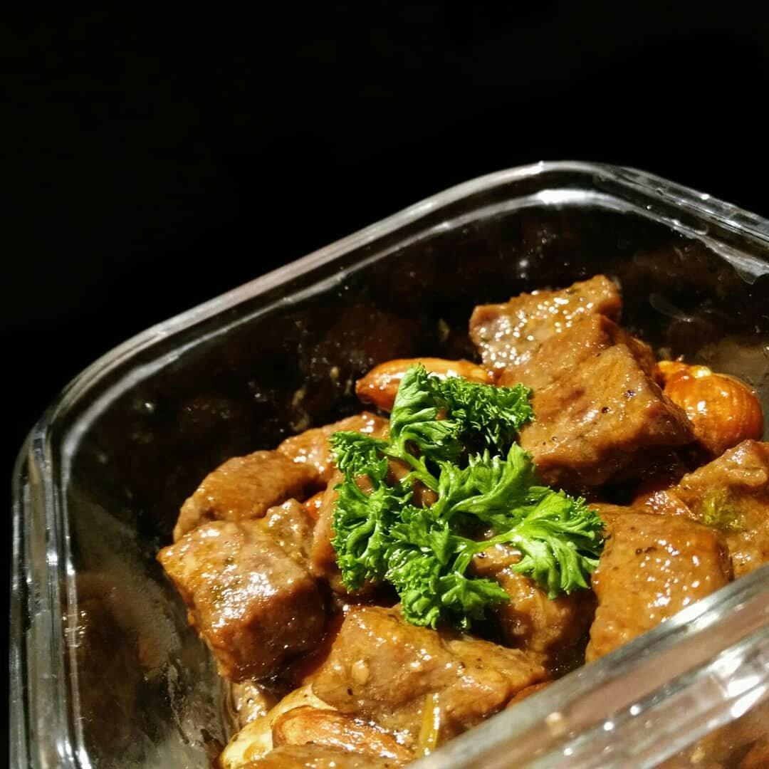 黑蒜子牛肉粒