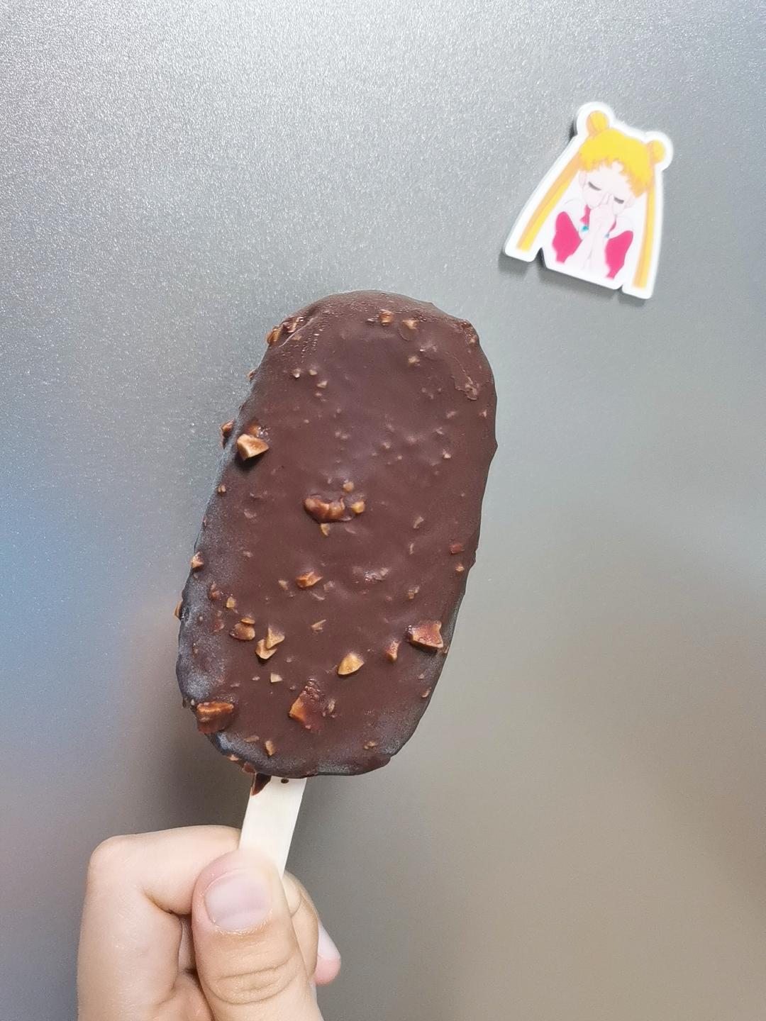 雪糕巧克力脆皮.梦龙脆皮 by pink-rabbit