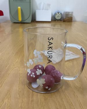 没有葡萄的葡萄气泡水的做法 步骤1