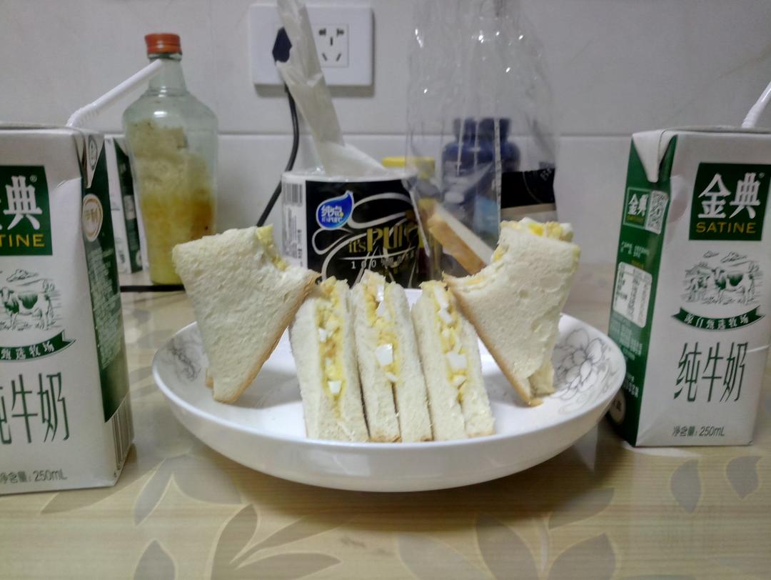 《深夜食堂》鸡蛋三明治