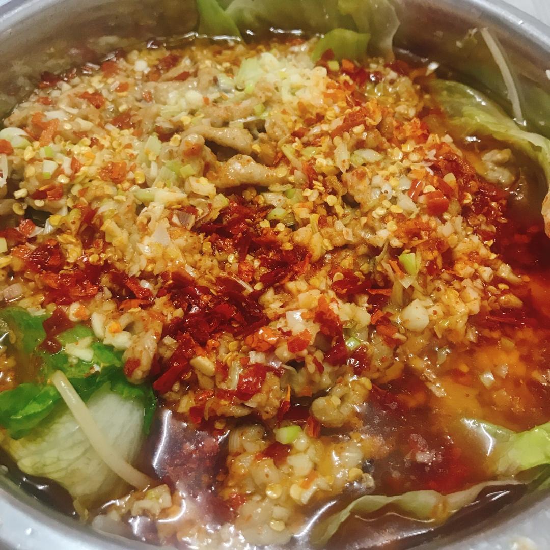 厨师长教你：“水煮肉片”的正宗做法，这味道真的很四川