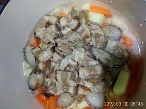 鲍鱼土豆胡萝卜炖红烧肉的做法 步骤5