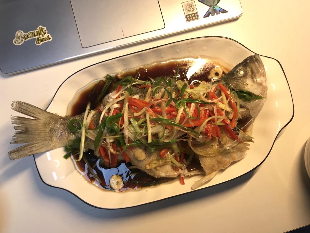 新手零失败的清蒸鲈鱼